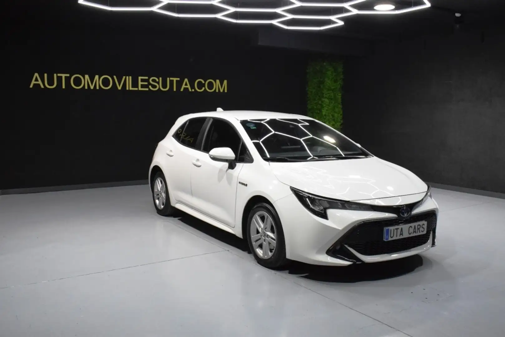 Toyota Corolla 125H Active Tech Blanc - 2