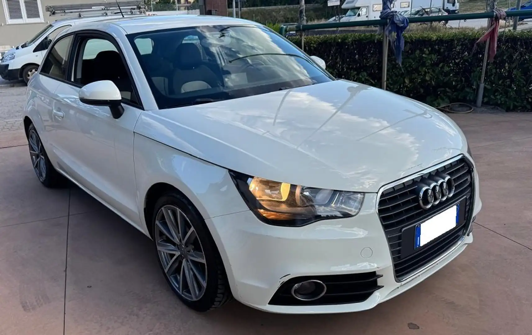 Audi A1 A1 1.2 tfsi Ambition Bianco - 2