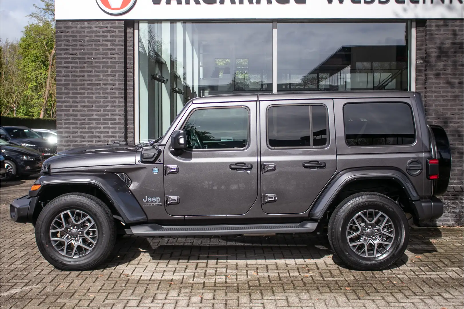 Jeep Wrangler Unlimited 4xe 380 80th Anniversary - All-in rijklr Gris - 2