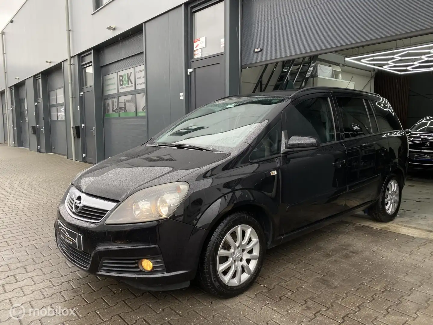 Opel Zafira 1.8 Temptation 7 persoons |TREKHAAK|CRUISE|AIRCO Zwart - 2