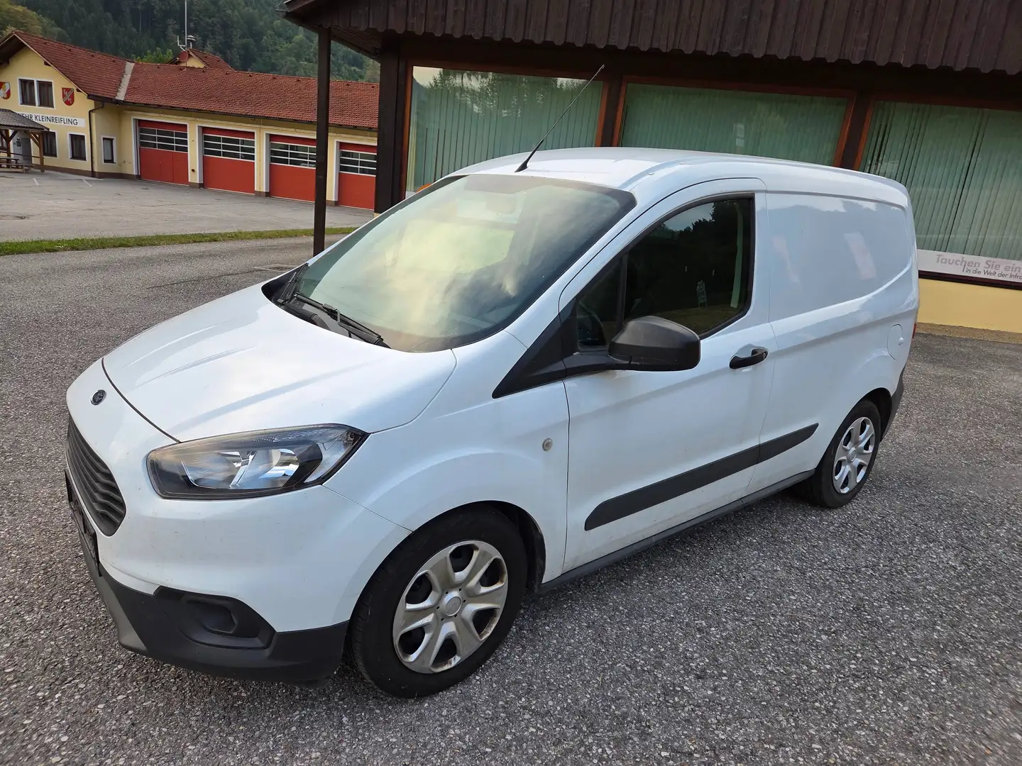Ford Transit Courier Van / Transporter Weiß - 1