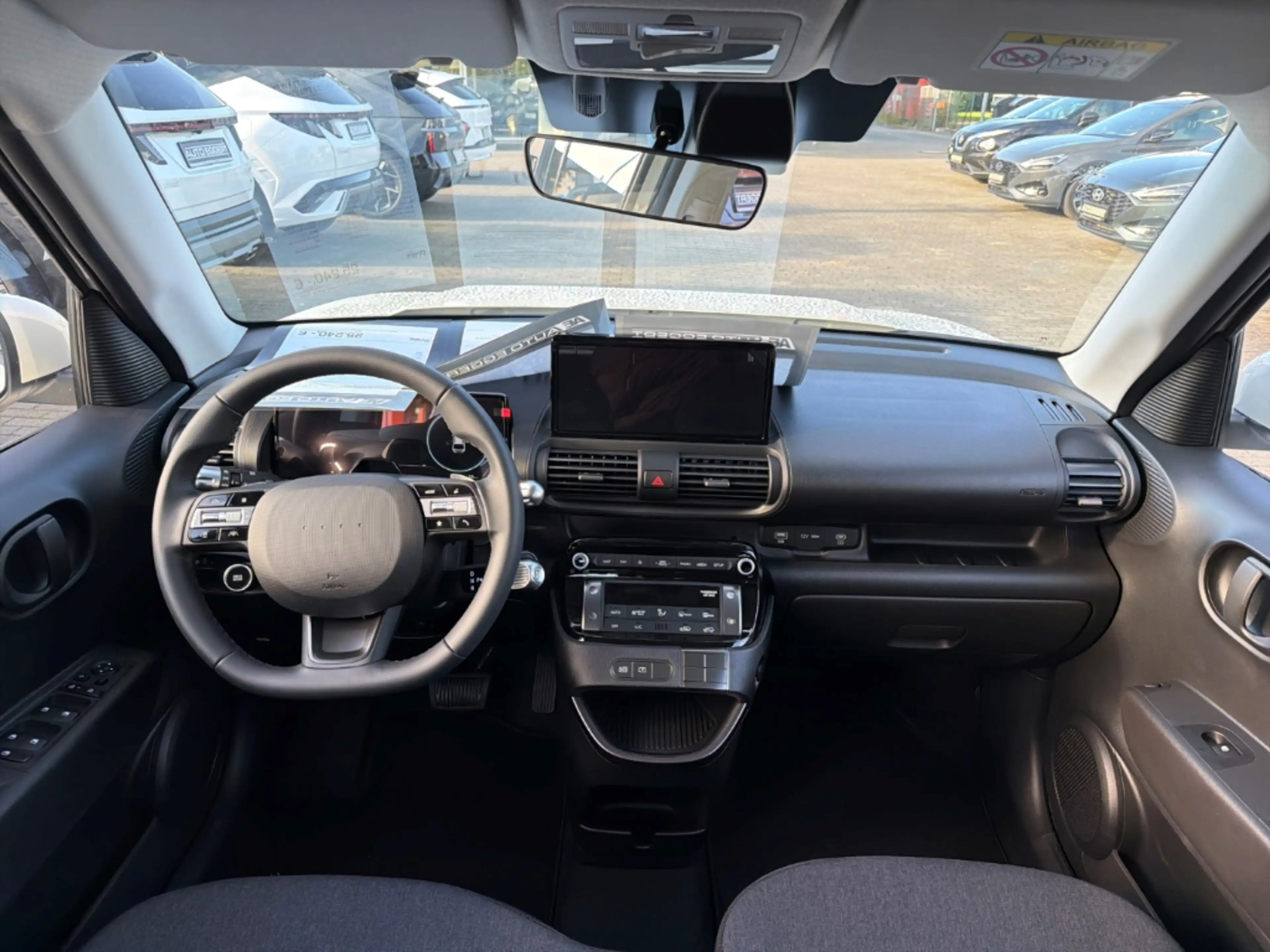 Hyundai Inster Elektro 71 kW FWD EV (MY26) 42 kWh (97 PS) 2WD Sel — photo 8