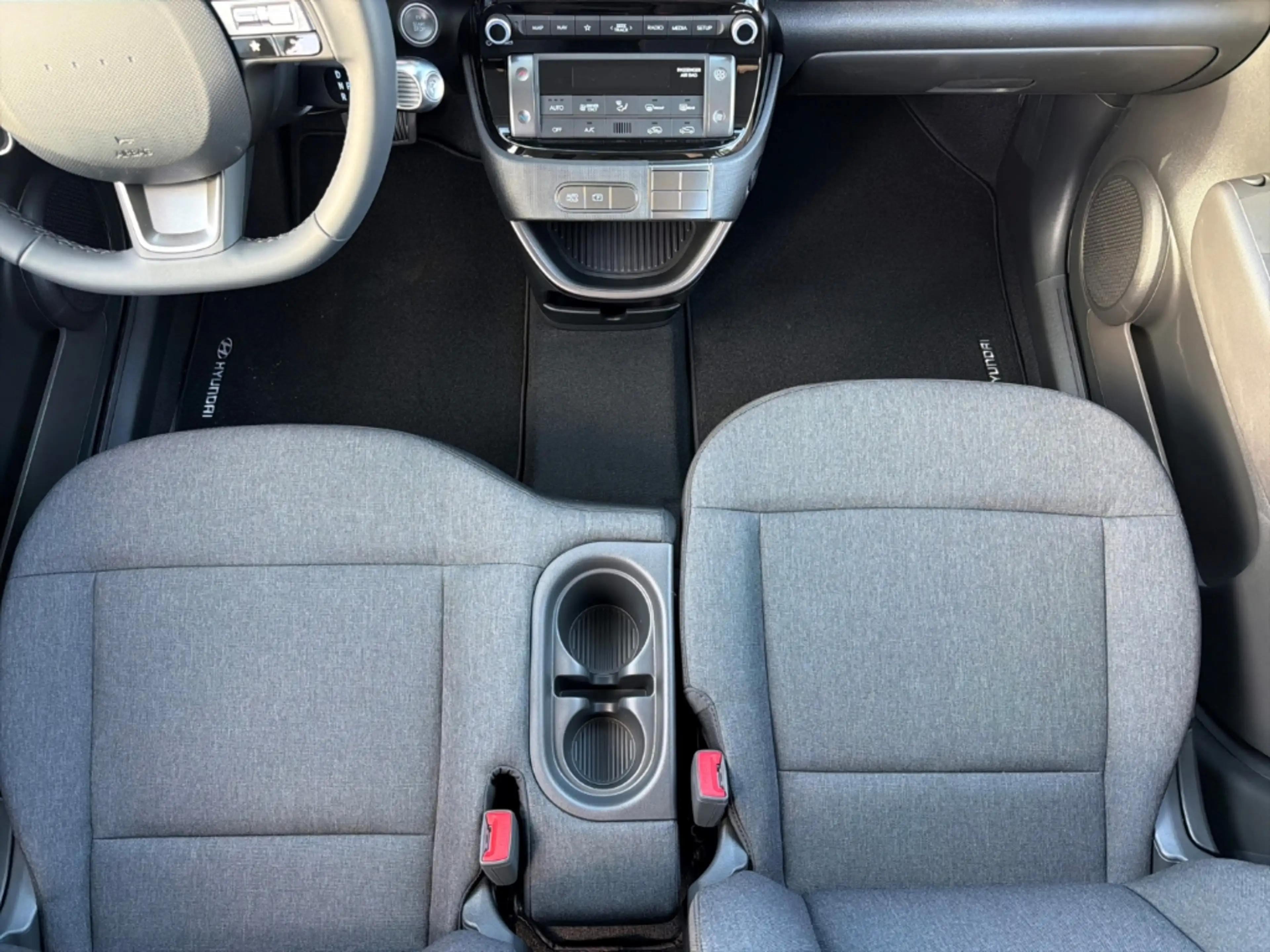 Hyundai Inster Elektro 71 kW FWD EV (MY26) 42 kWh (97 PS) 2WD Sel — photo 13