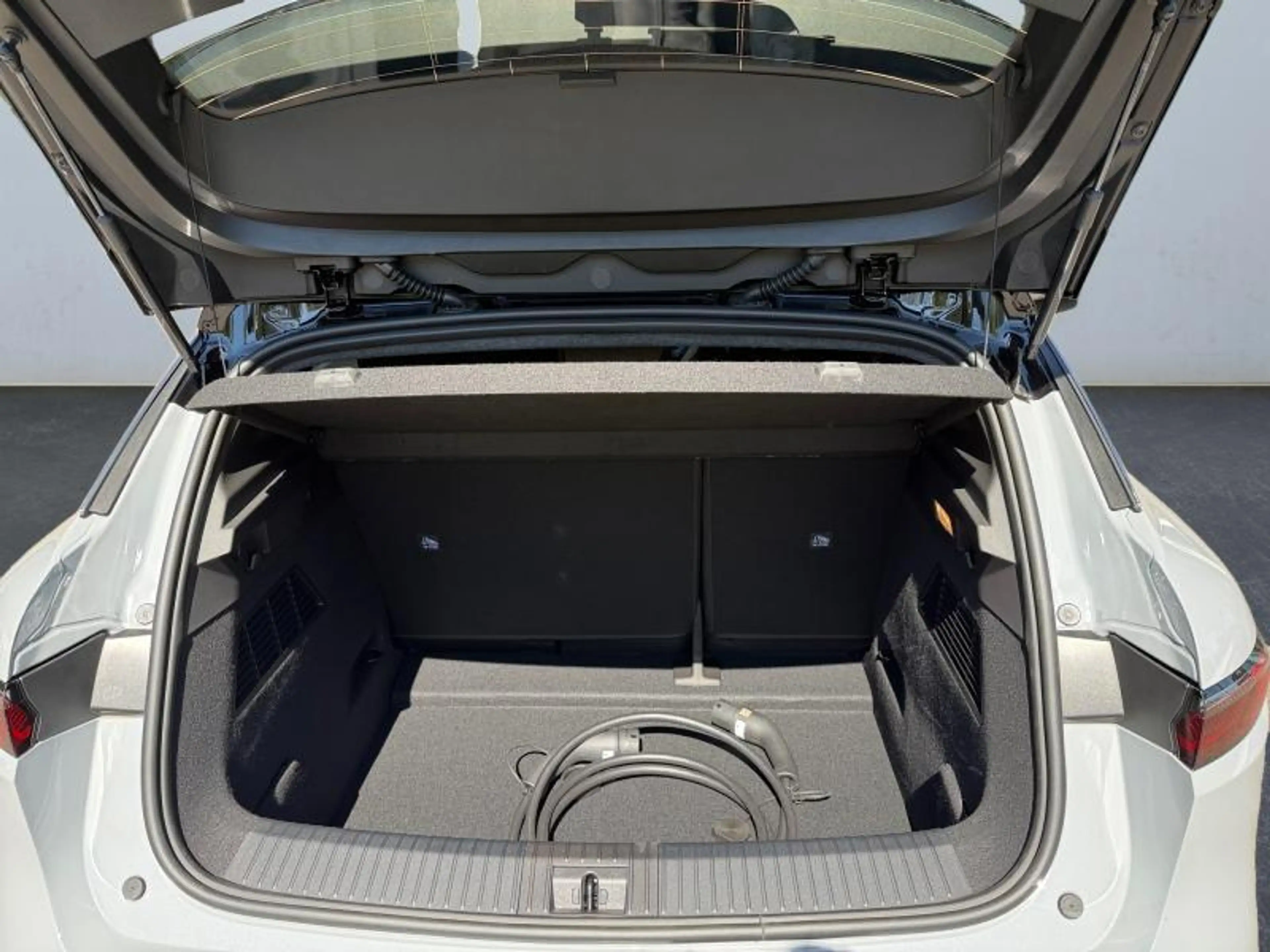Renault Megane E-Tech Dispo 23/09/26 Techno Comfort Range 220 — photo 9
