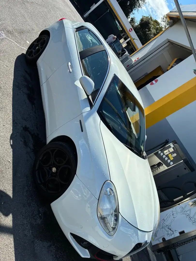 Alfa Romeo Giulietta 1.6 jtdm(2) Distinctive - 1