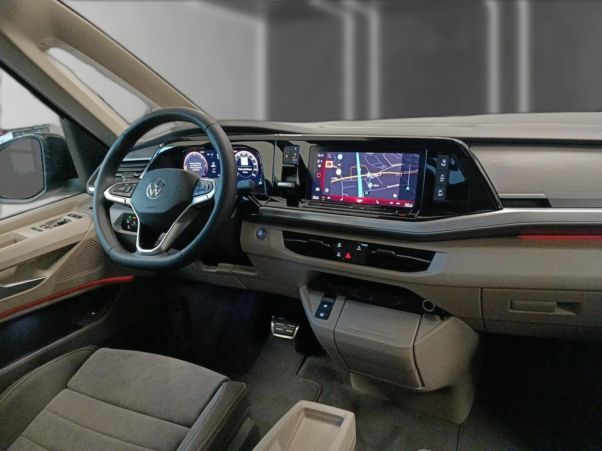 폭스바겐 Volkswagen T7 Multivan 2.0 TDI DSG AHK*Navi*Harman*Sthz*Pano 2026 블랙 사진 7