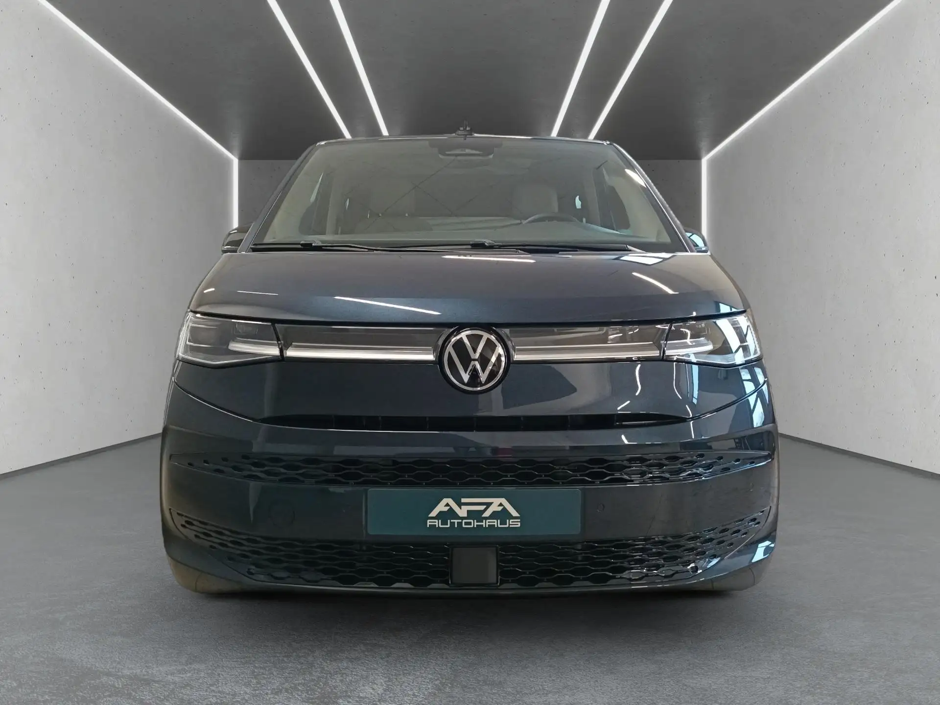 폭스바겐 Volkswagen T7 Multivan 2.0 TDI DSG AHK*Navi*Harman*Sthz*Pano 2026 블랙 사진 4