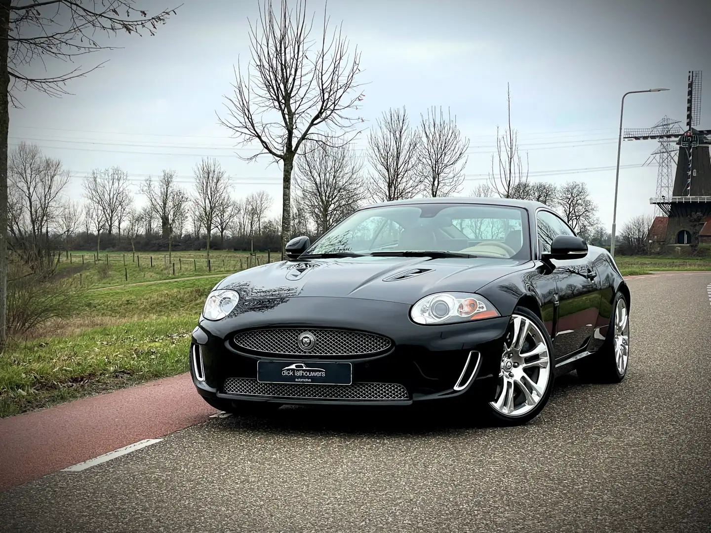 Jaguar XKR 5.0 V8 S/C Coupé PORTFOLIO / YOUNGTIMER Чорний - 1