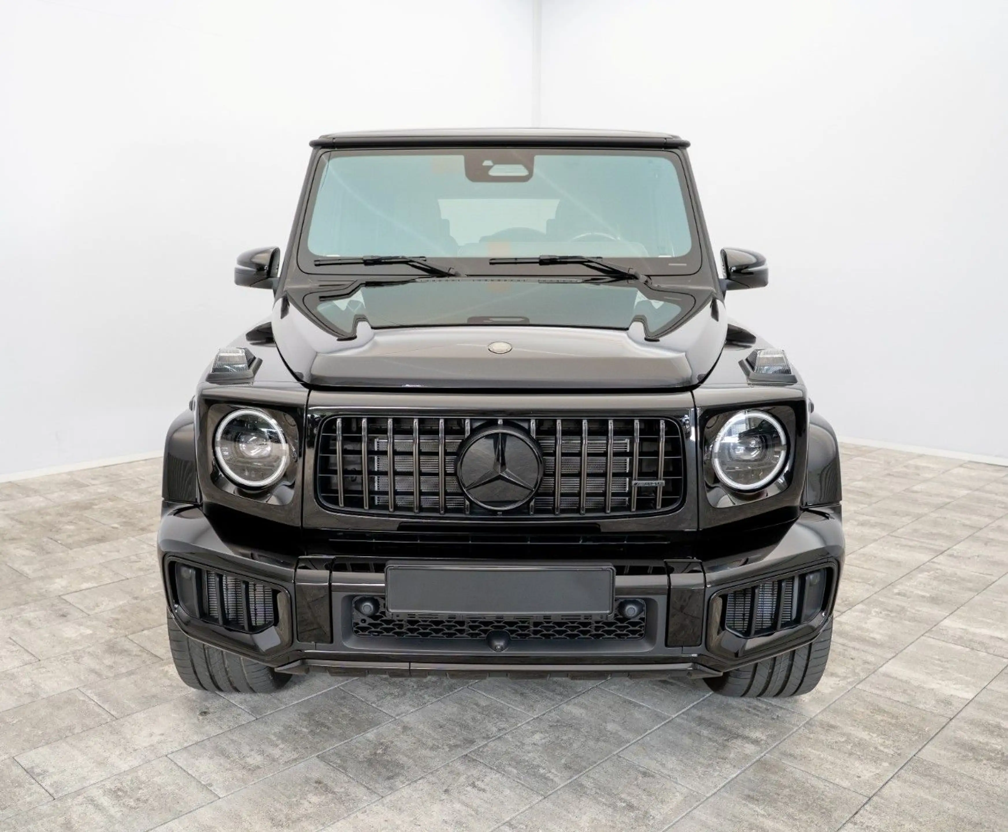 Mercedes-Benz G 63 AMG °Superior°Carbon°Fond Entert.°2027° — photo 5