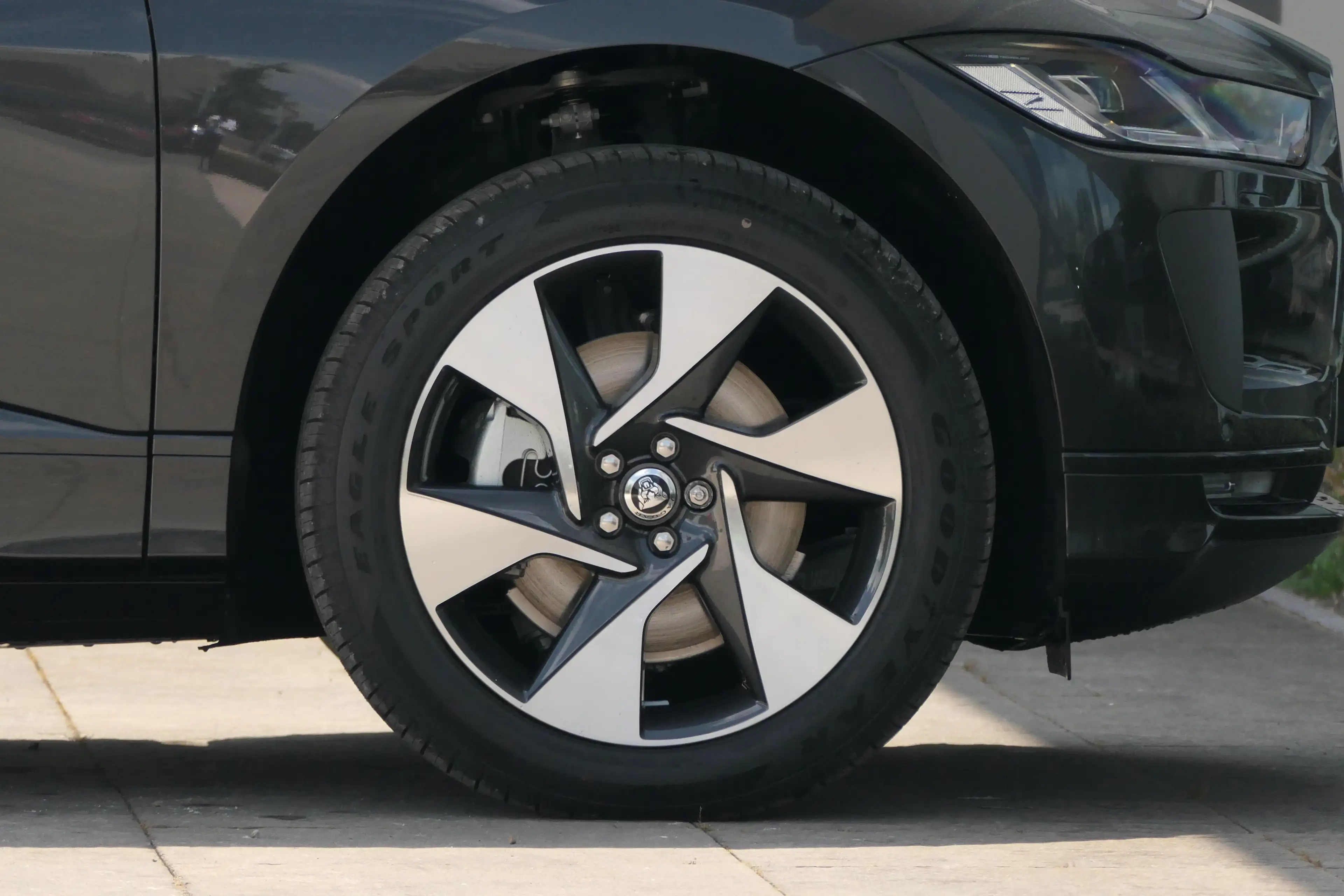 Jaguar I-Pace EV400 R-Dynamic SE AWD Auto. 2 — photo 9