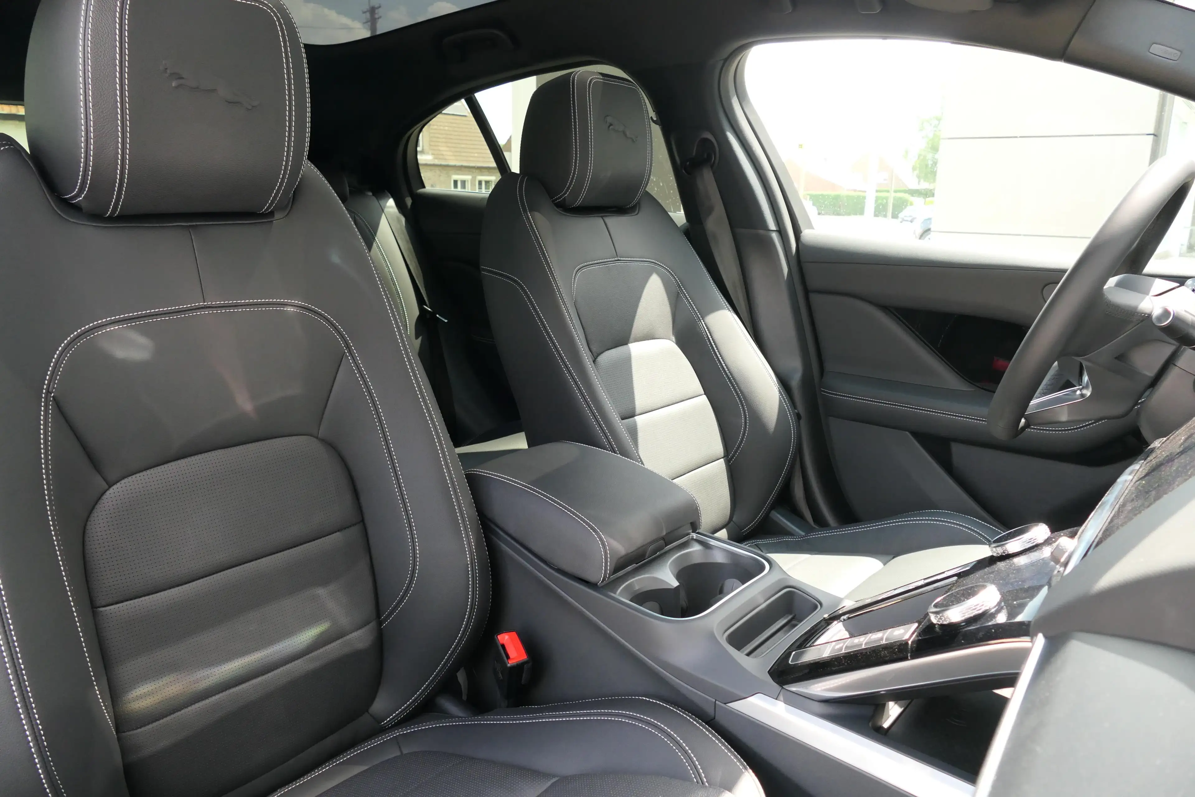 Jaguar I-Pace EV400 R-Dynamic SE AWD Auto. 2 — photo 14