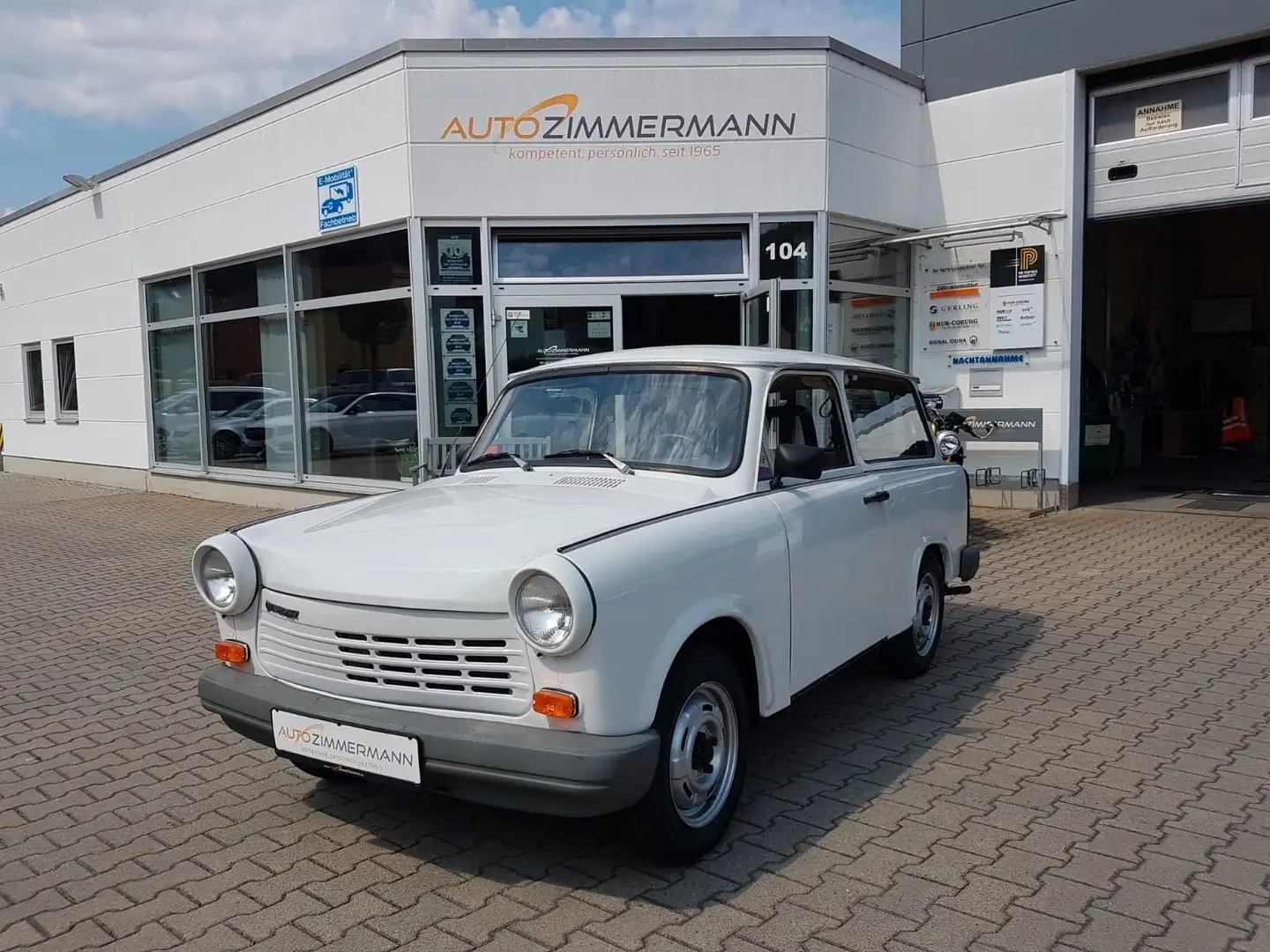 Trabant 1.1 Kombi 4-Takter m. AHK Biały - 1