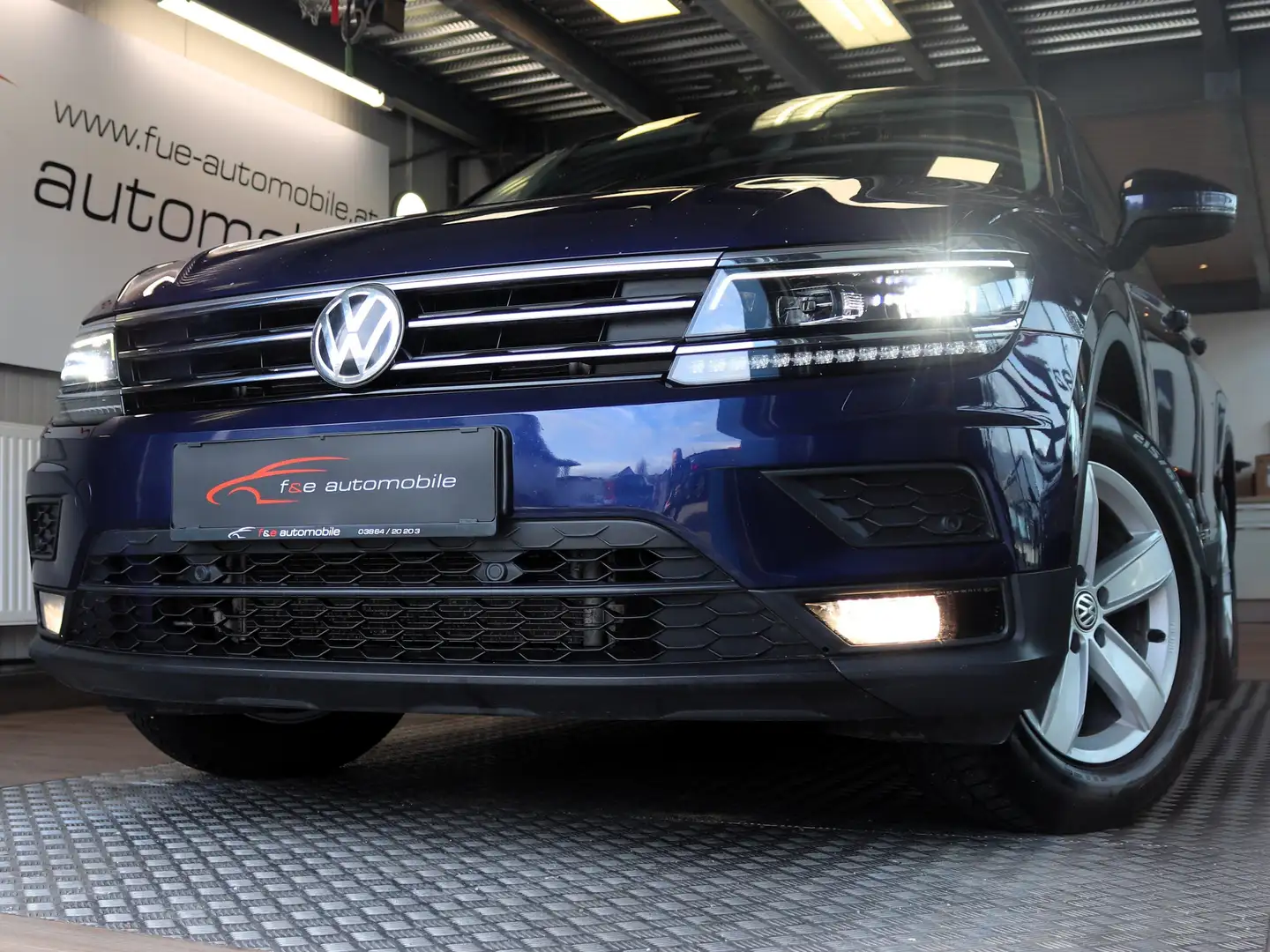 Volkswagen Tiguan Sky TDI Comfortline Blau - 1
