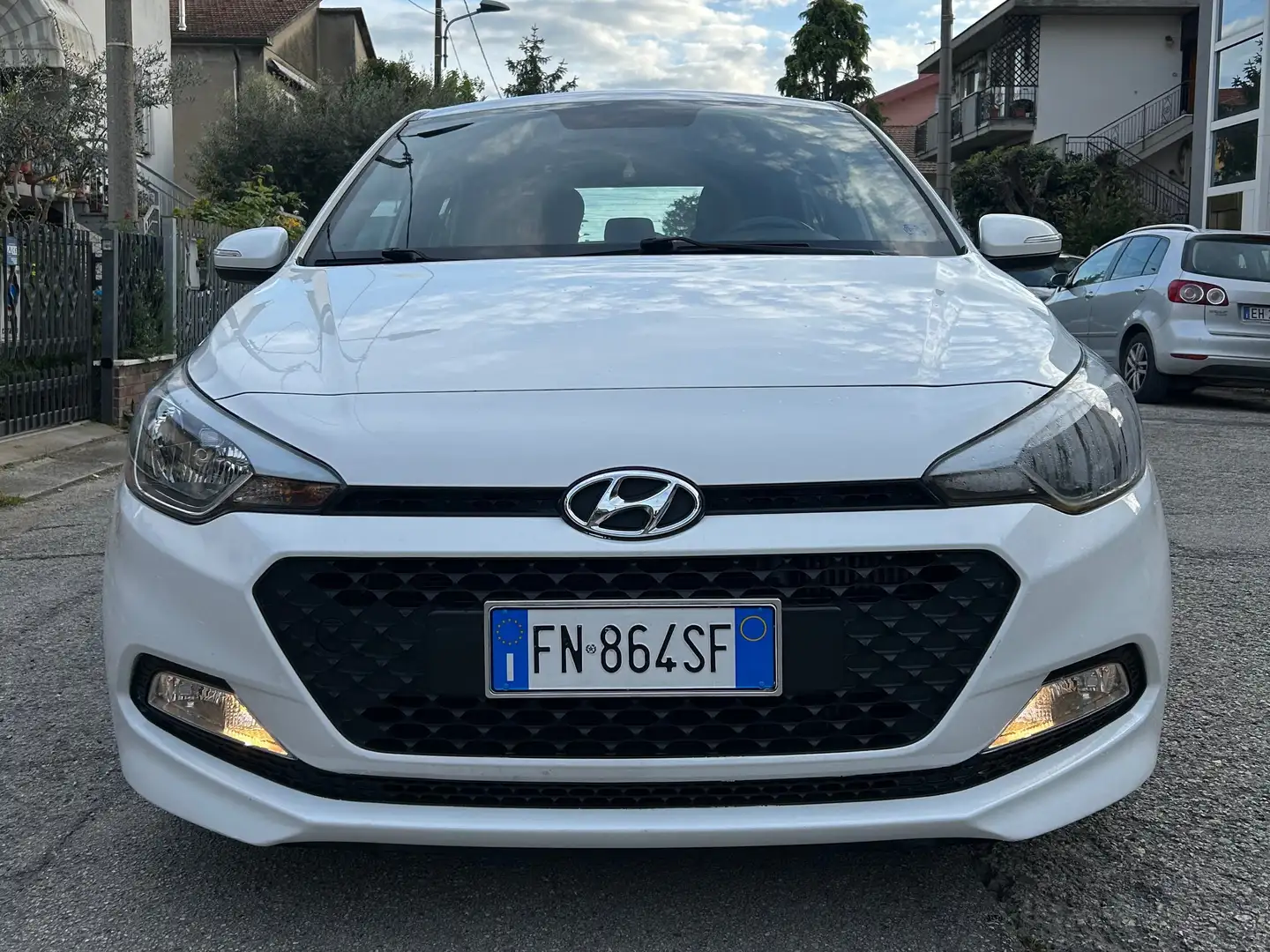 Hyundai i20 i20 5p 1.1 crdi Blackline 75cv Bianco - 2