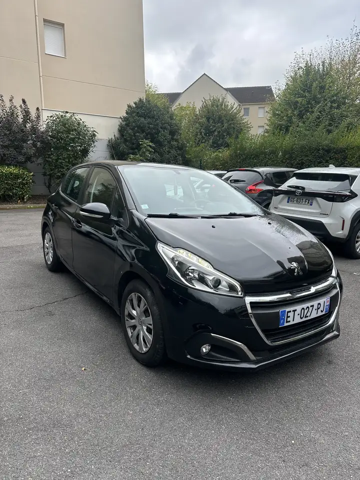 Peugeot 208 1.2 VTi 82ch BVM5 Active
