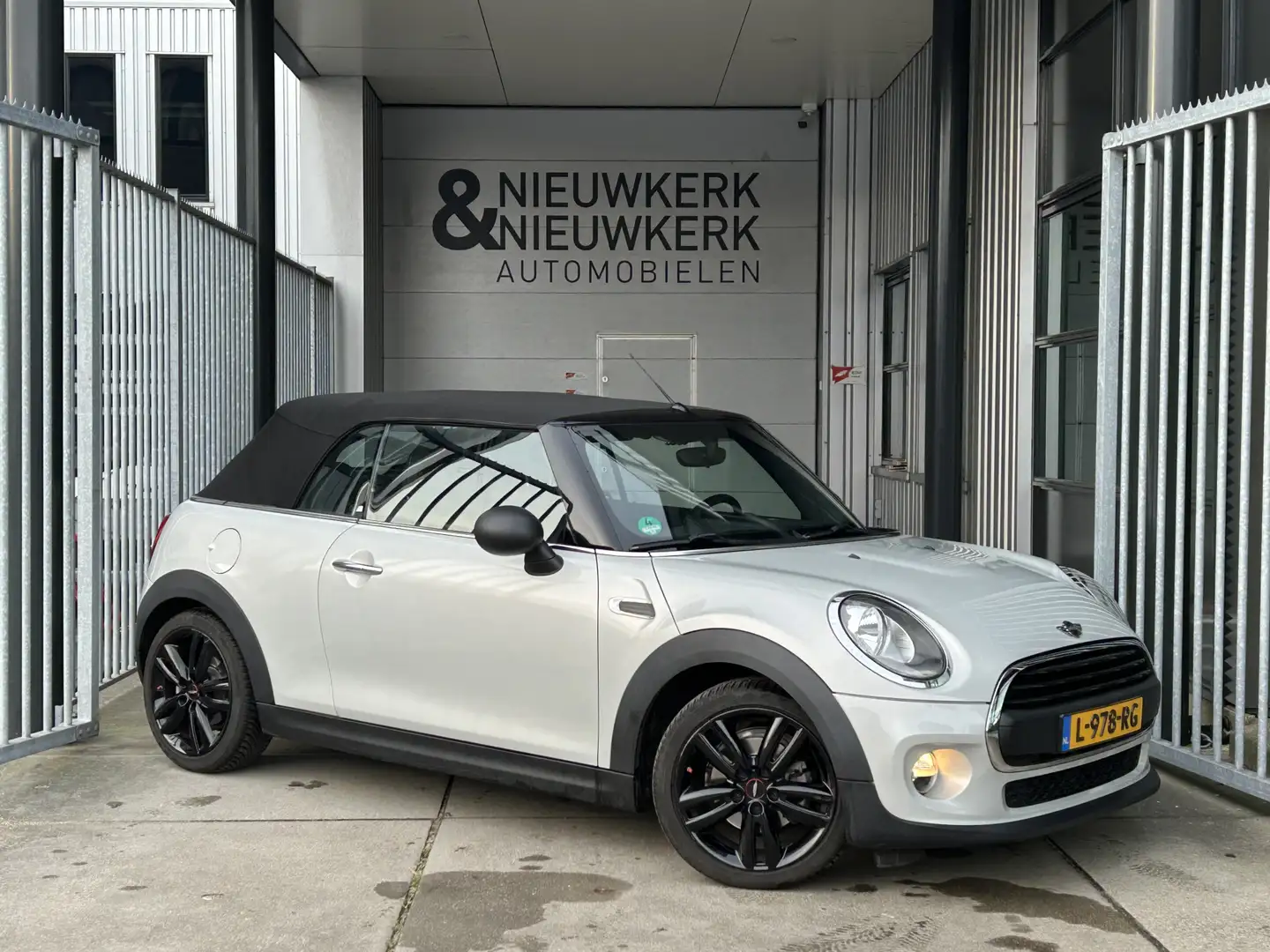 MINI One Cabrio Mini 1.2 Chili Business | 17'' LMV JCW | STOELVERW Fehér - 2