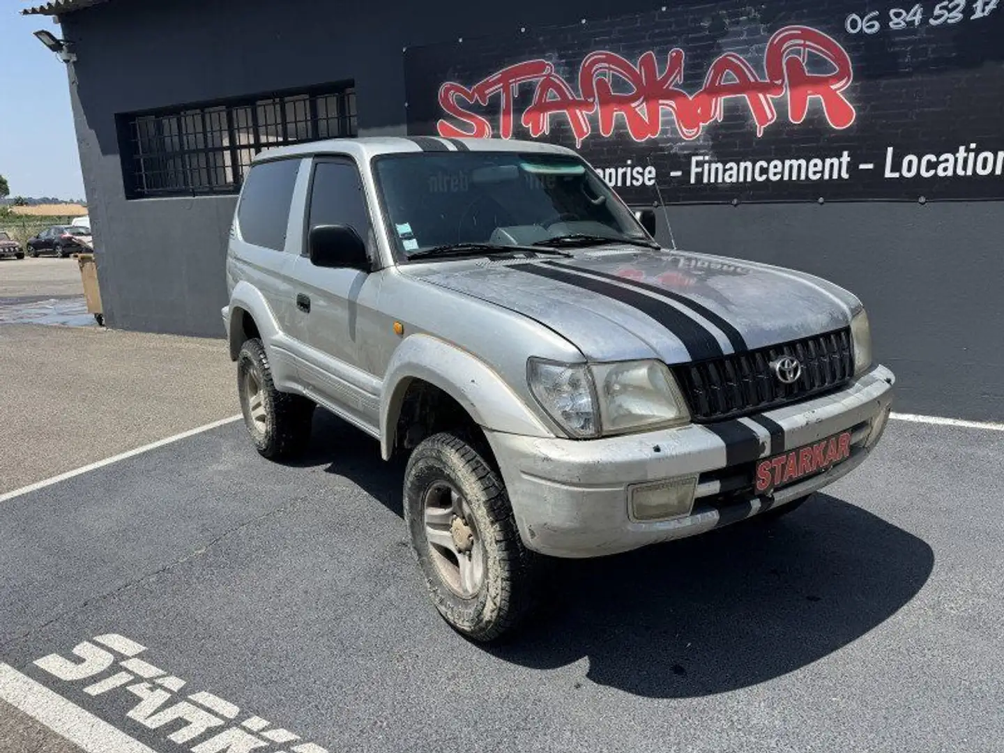 Toyota Land Cruiser 3.0 TD 125CH GX 3P Grijs - 2