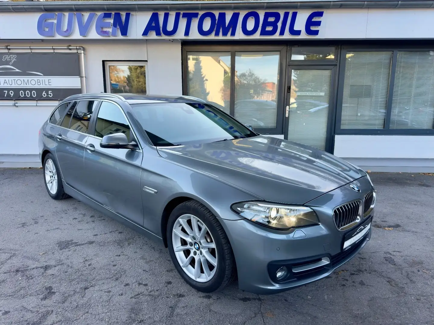 BMW 520 d Touring Aut. KAMERA NAVI LED STZHZG Grau - 2