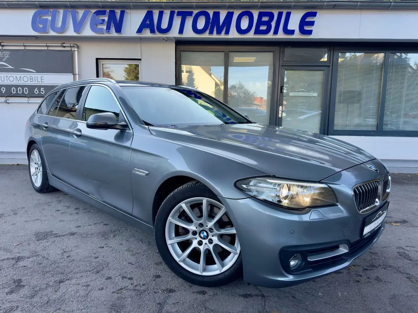 BMW 520 d Touring Aut. KAMERA NAVI LED STZHZG Grau - 1