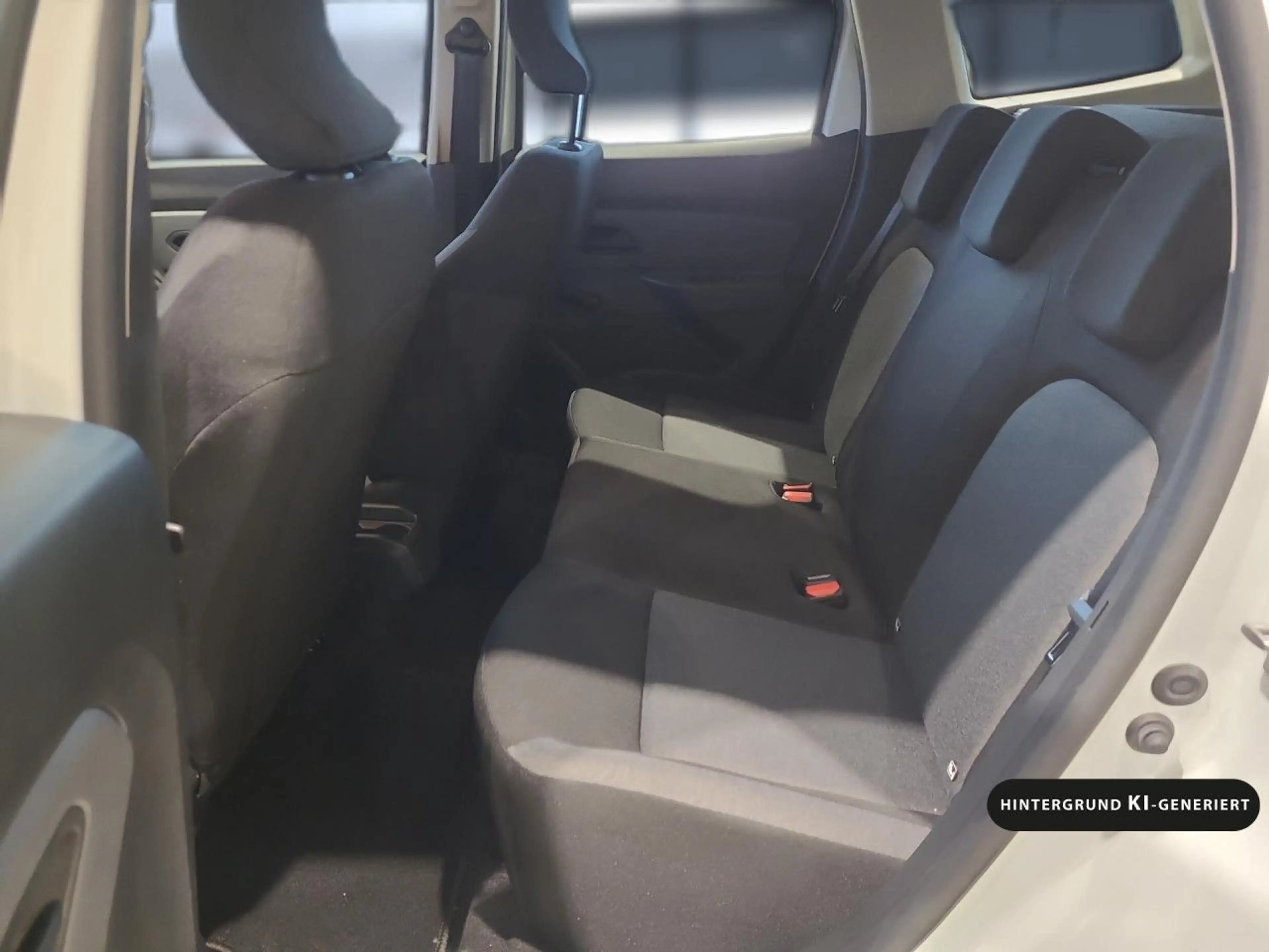 Dacia Duster Essential Bluetooth LED el. Fenster — photo 14
