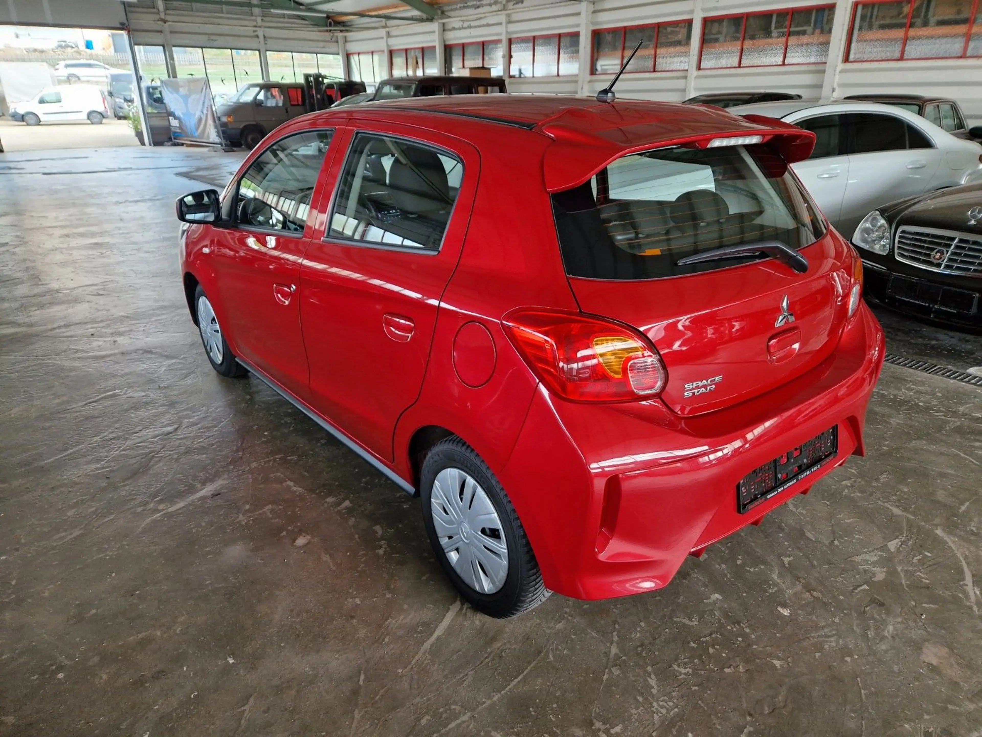 Mitsubishi Space Star Select — photo 7