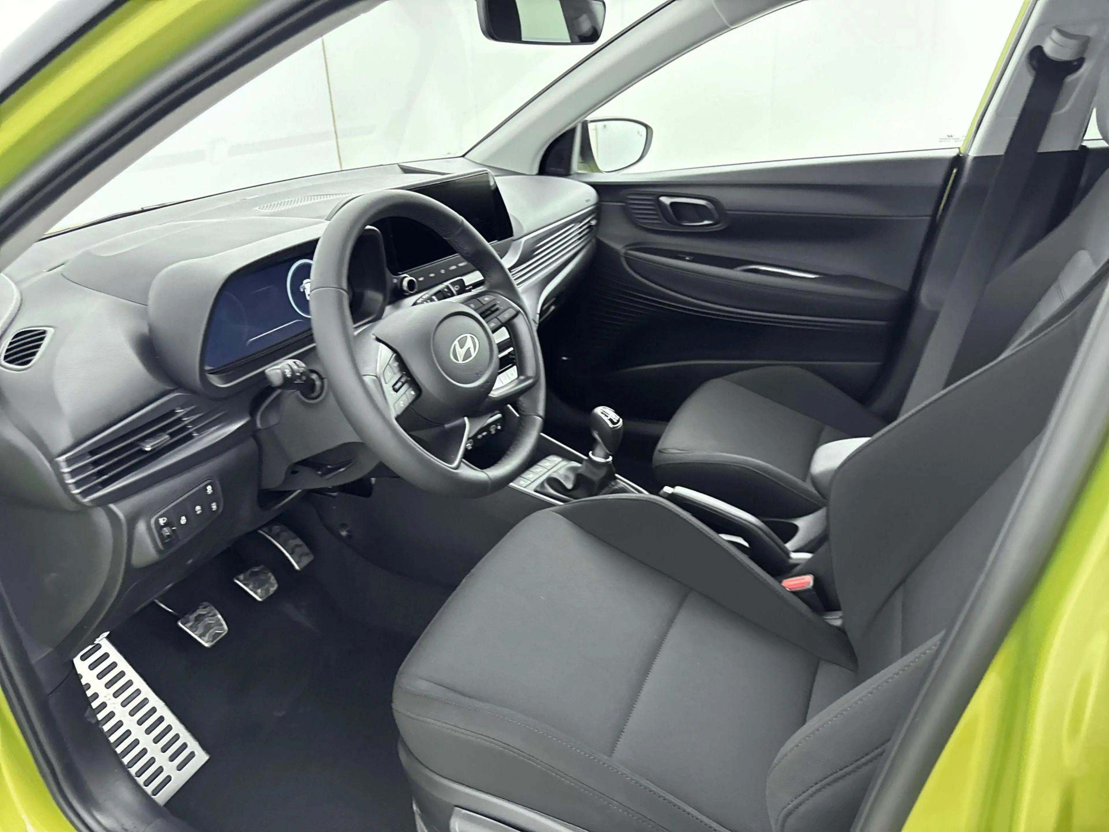 Hyundai BAYON 1.0 T-GDI PREMIUM | TWO TONE | CLIMA | STOEL- & ST — photo 12