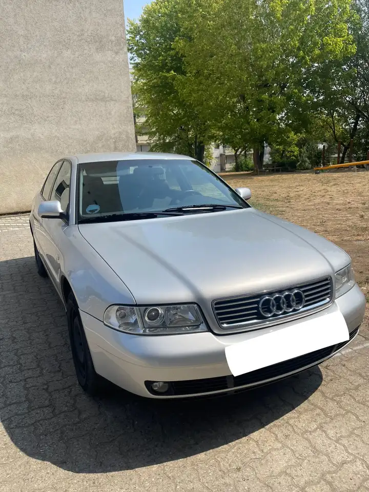 Audi A4 1.6, foto 4