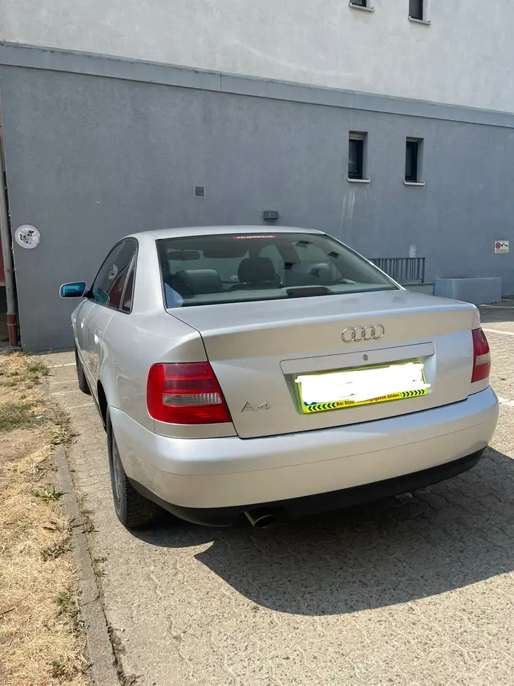 Audi A4 1.6, foto 2