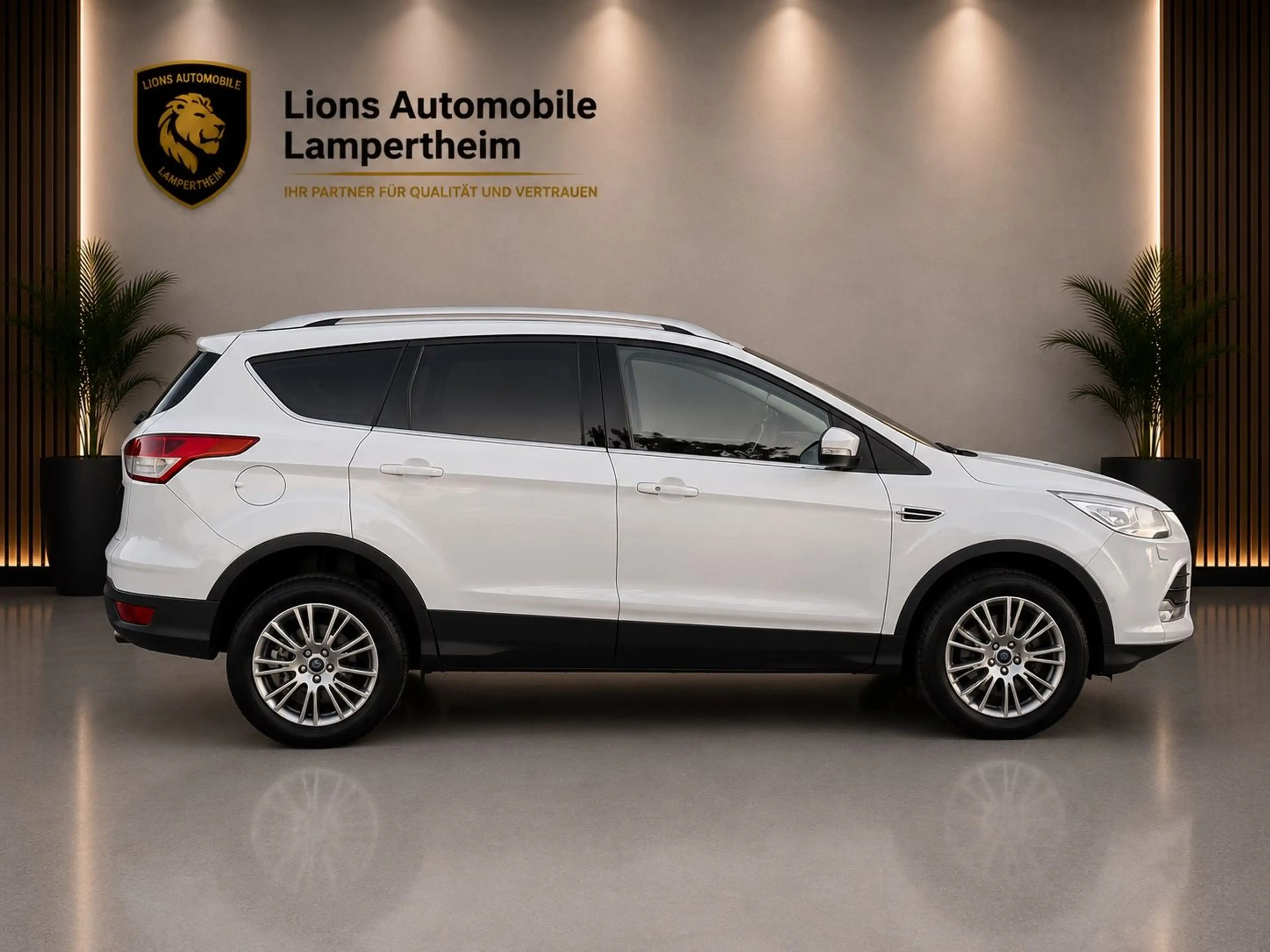 Ford Kuga Titanium/TÜV NEU/PDC/SHZ/ALLWETTER/GARANTIE — photo 2