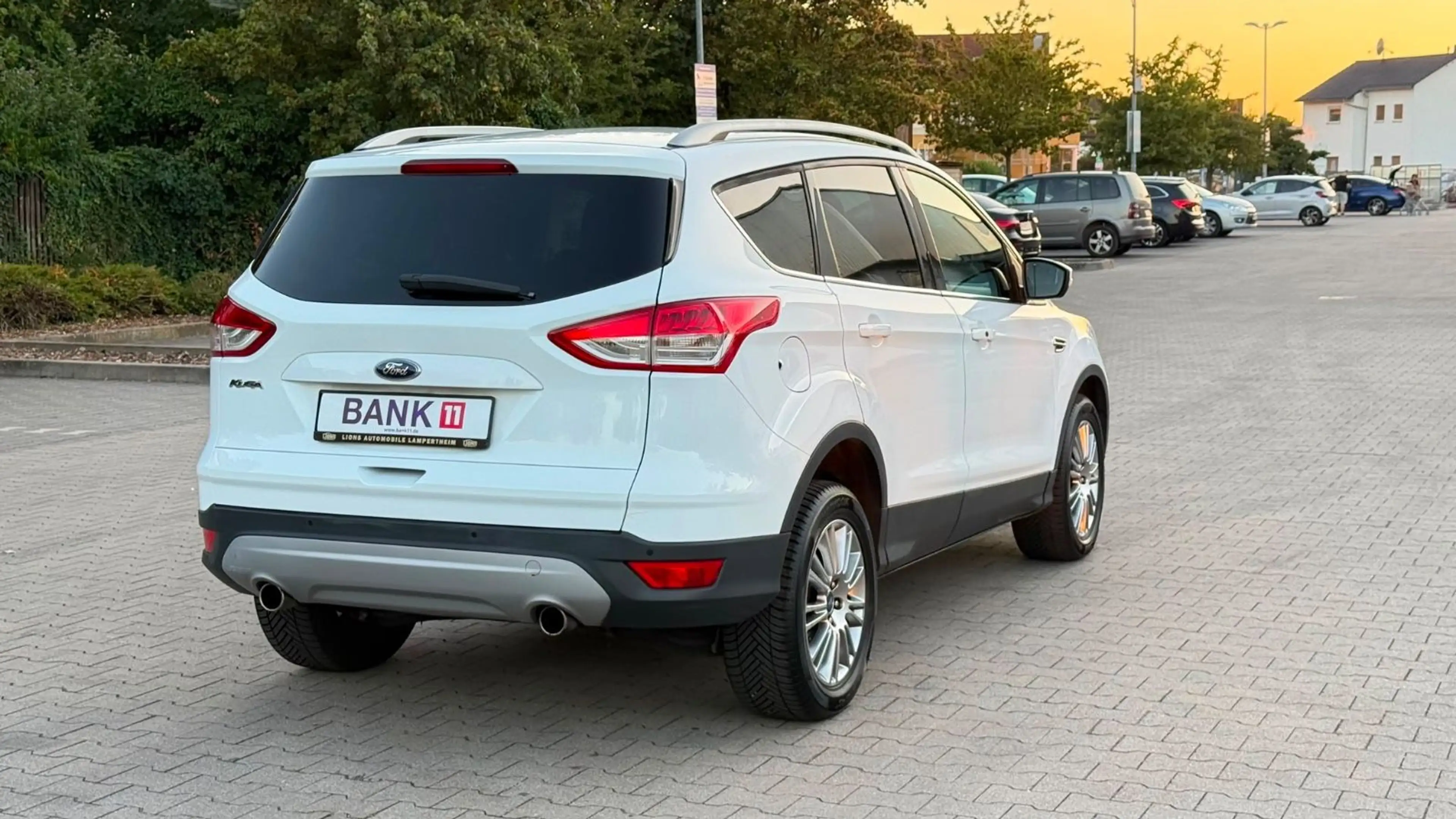 Ford Kuga Titanium/TÜV NEU/PDC/SHZ/ALLWETTER/GARANTIE — photo 11
