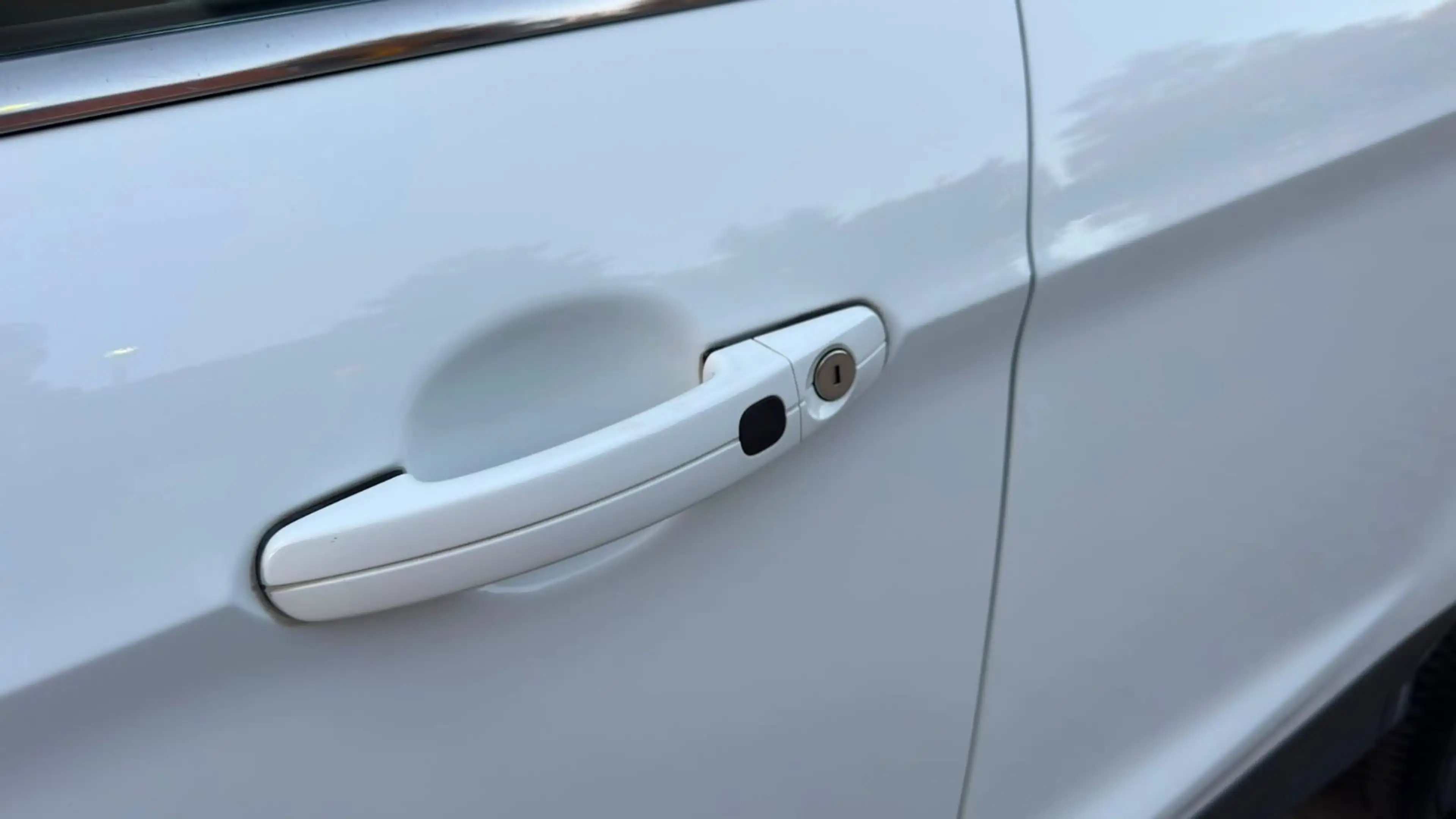 Ford Kuga Titanium/TÜV NEU/PDC/SHZ/ALLWETTER/GARANTIE — photo 15