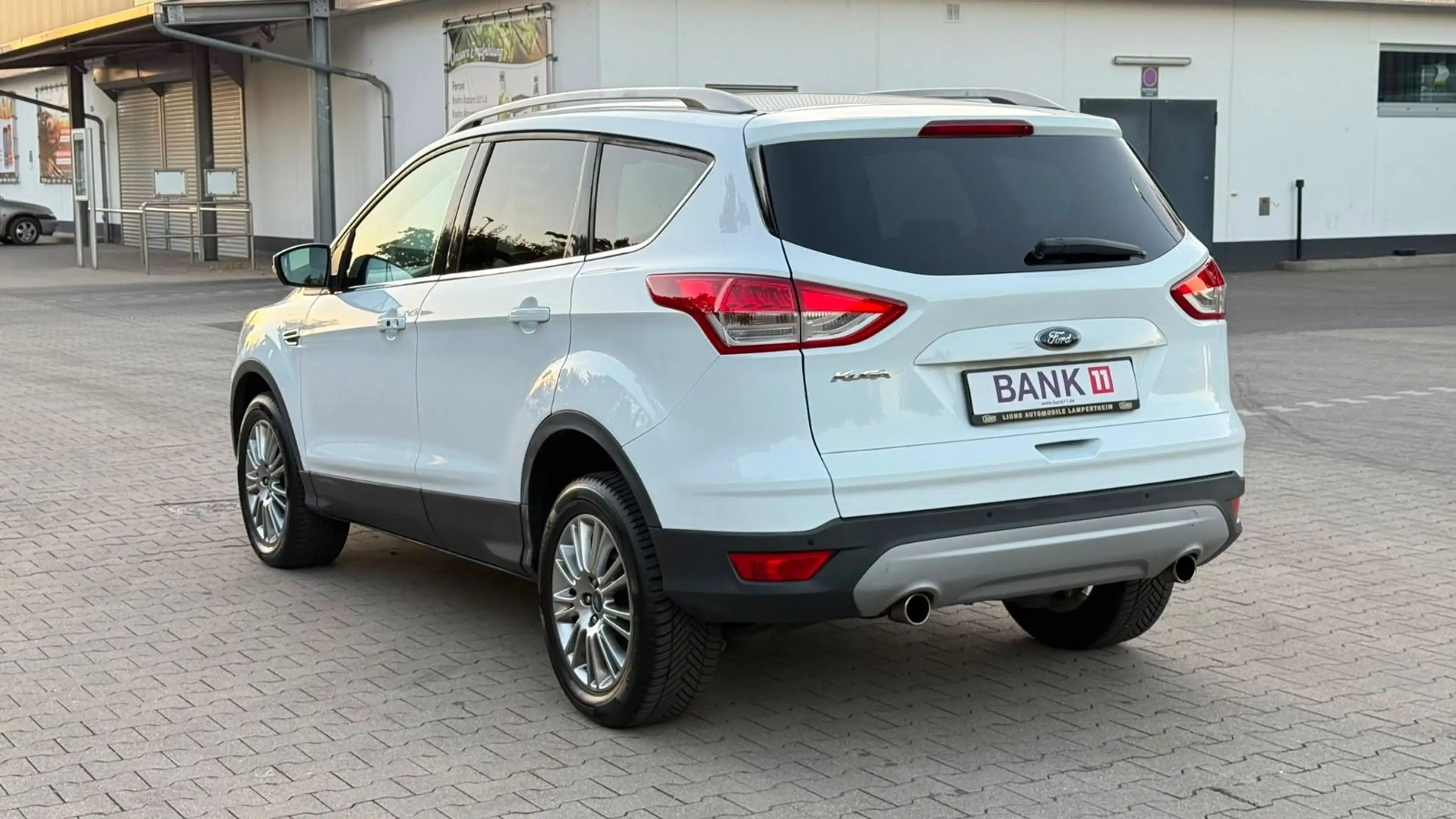 Ford Kuga Titanium/TÜV NEU/PDC/SHZ/ALLWETTER/GARANTIE — photo 9