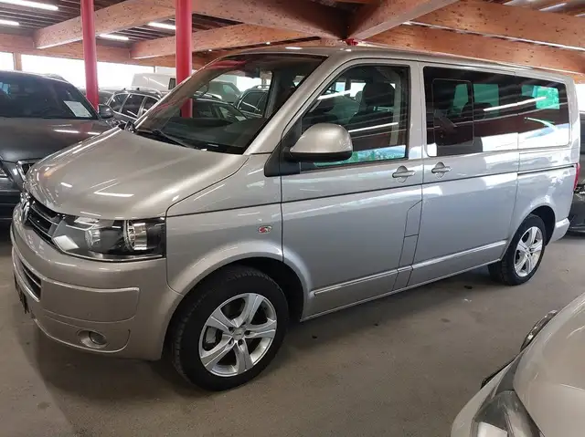 Volkswagen T5 Multivan 2.0 TDI letto 6 posti 180 CV