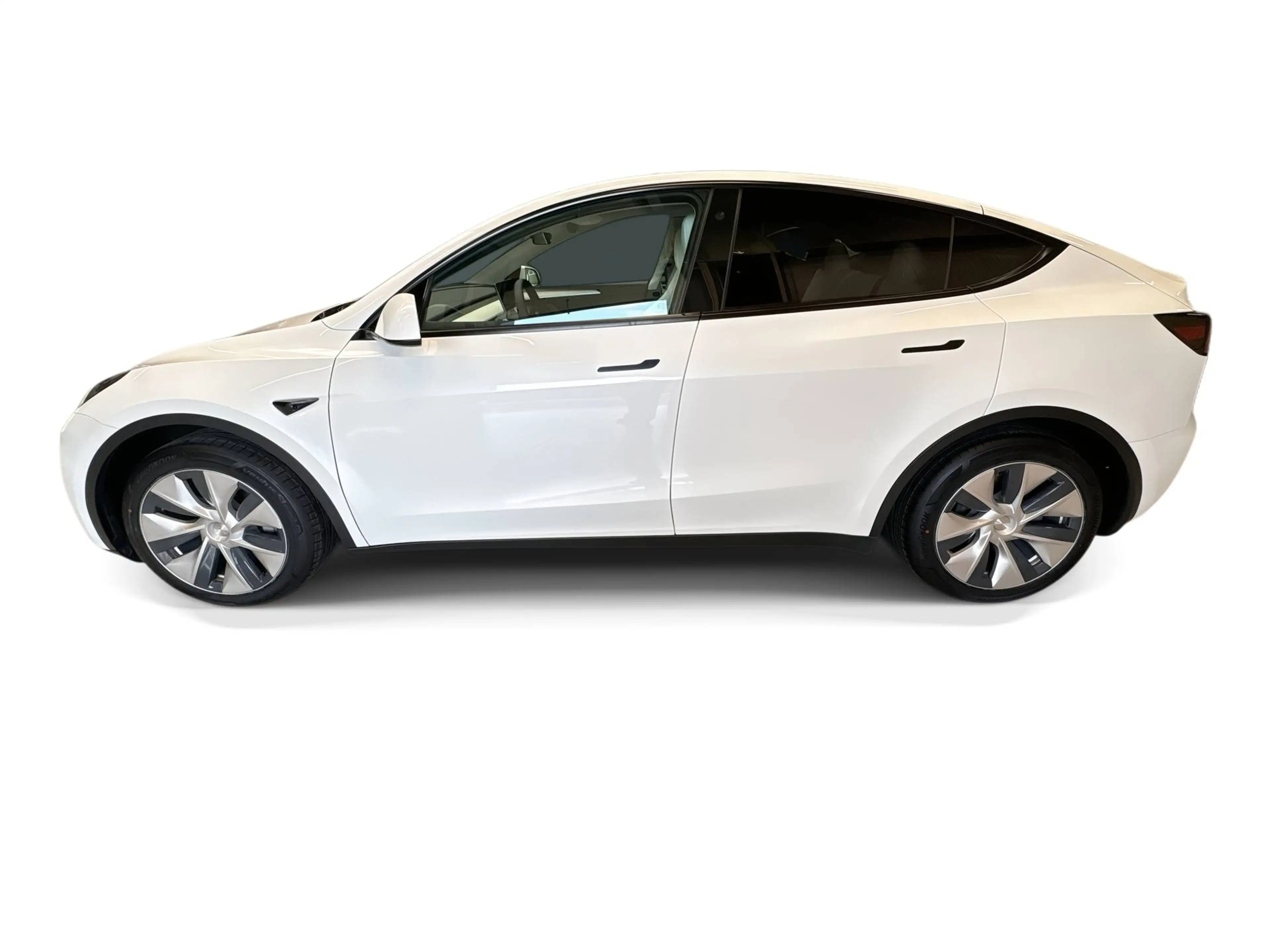 Tesla Model Y RWD/Certified Pre Owned — photo 5