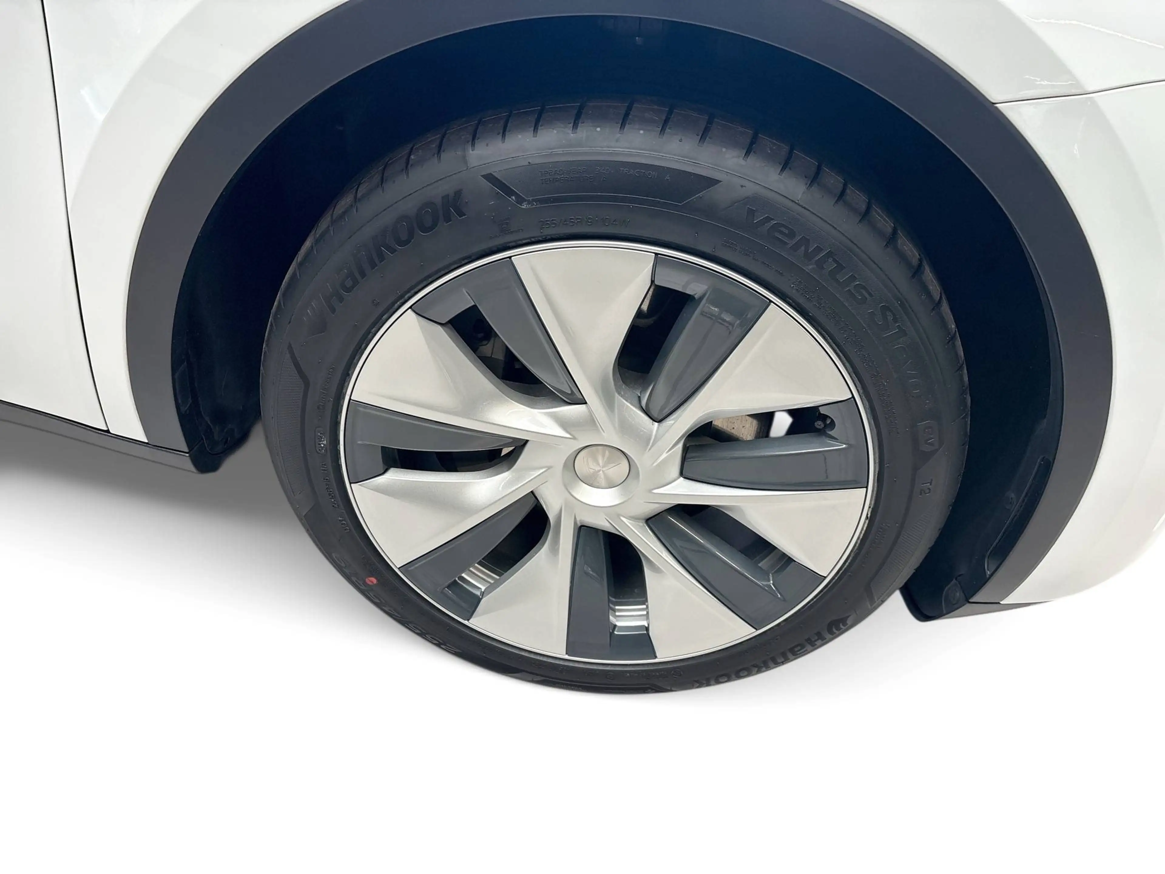 Tesla Model Y RWD/Certified Pre Owned — photo 12