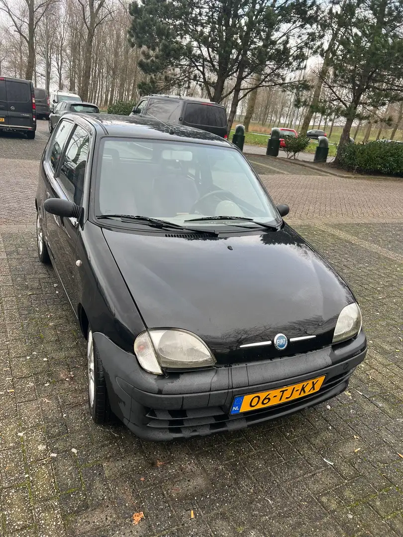 Fiat Seicento 1.1 Actual Чорний - 1