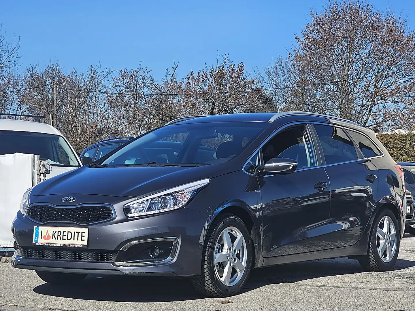 Kia Ceed SW / cee'd SW cee'd SW 1,6 CRDi ISG Gold 1-Hand Pickerl+Servi... Grau - 2