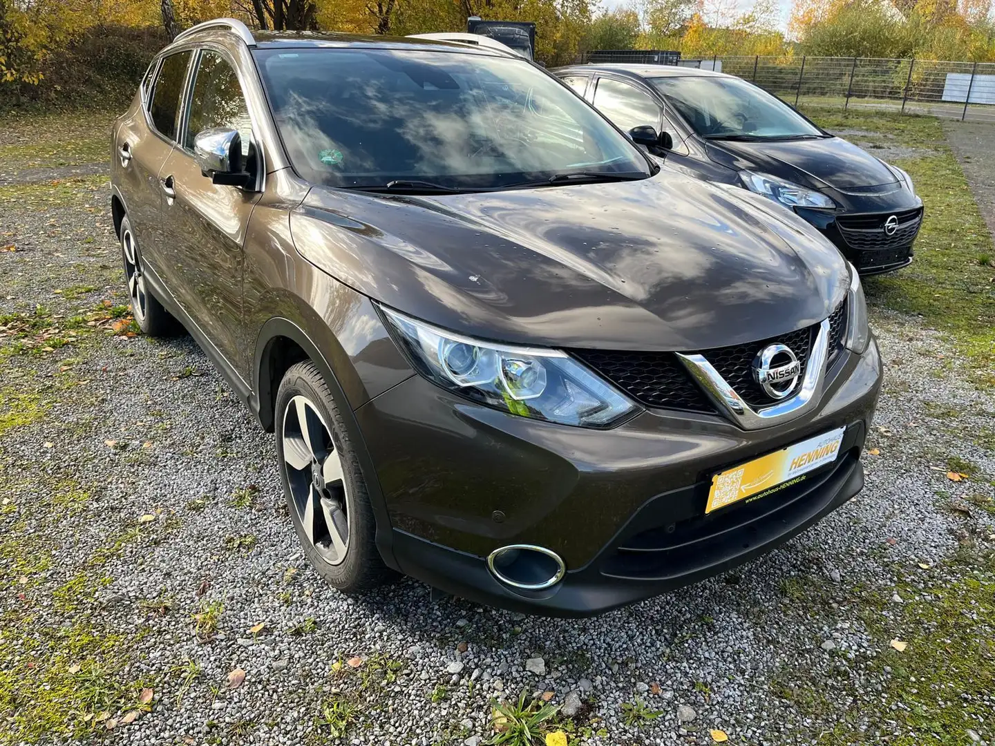Nissan Qashqai 1.5 Turbodiesel + SHZ + RFK + PDC + AHK Bronze - 2