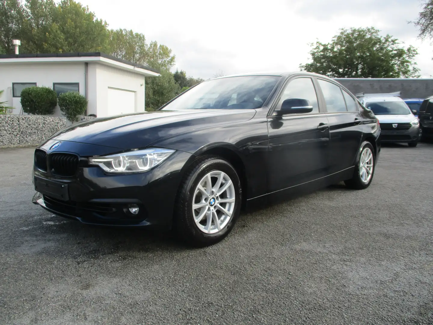 BMW 318 i Automaat/Navi/Leder/Garantie/Gekeurd Noir - 1