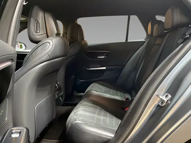 Mercedes-Benz C-Class view 10