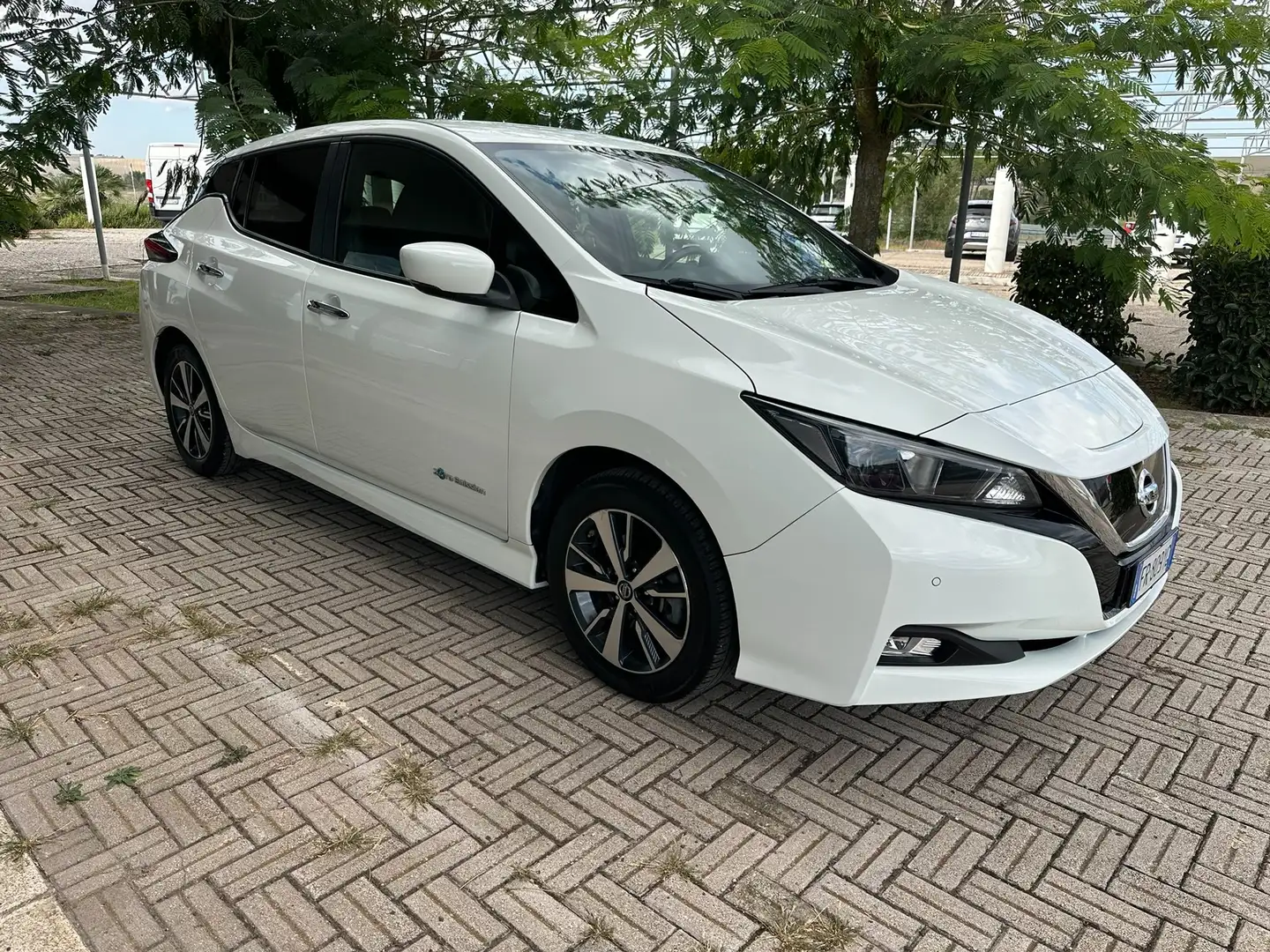 Nissan Leaf Leaf II 2018 Acenta 40kWh 150cv Bianco - 1