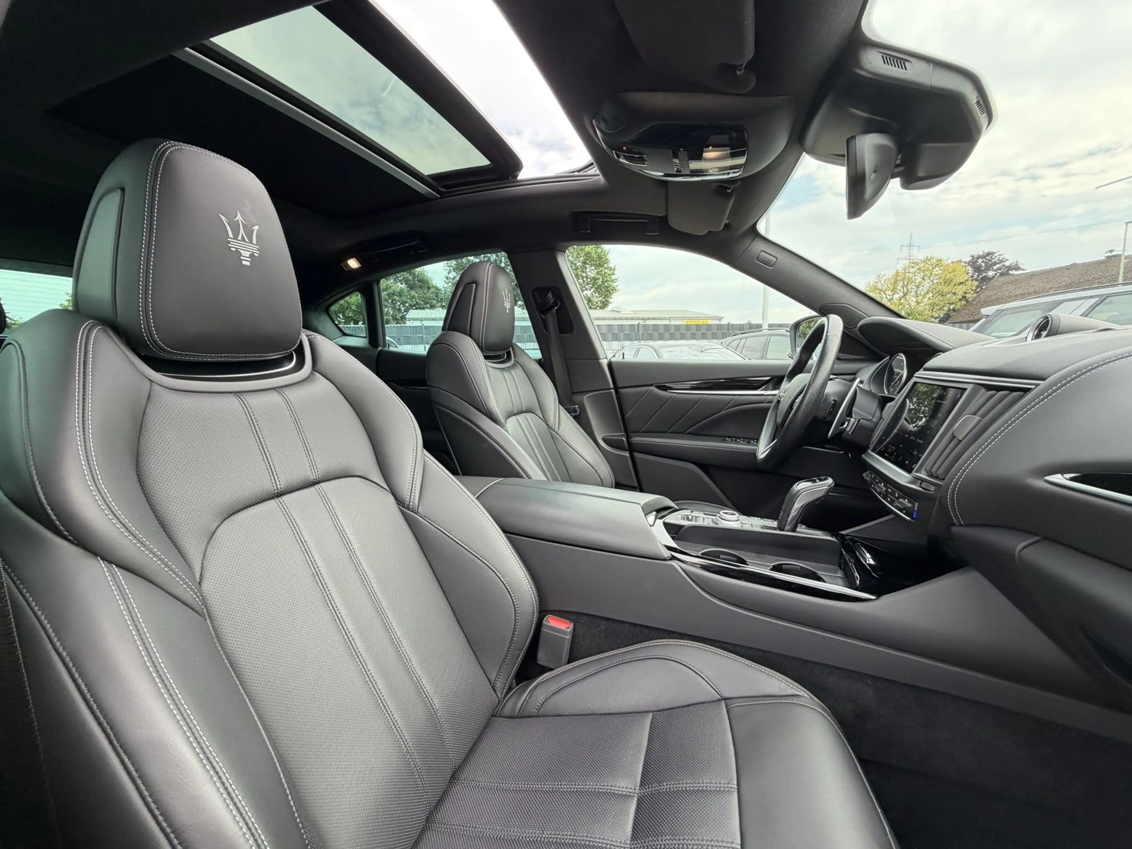 Maserati Levante Modena S Soft-Close|Skyhook|Pano|360° — photo 6