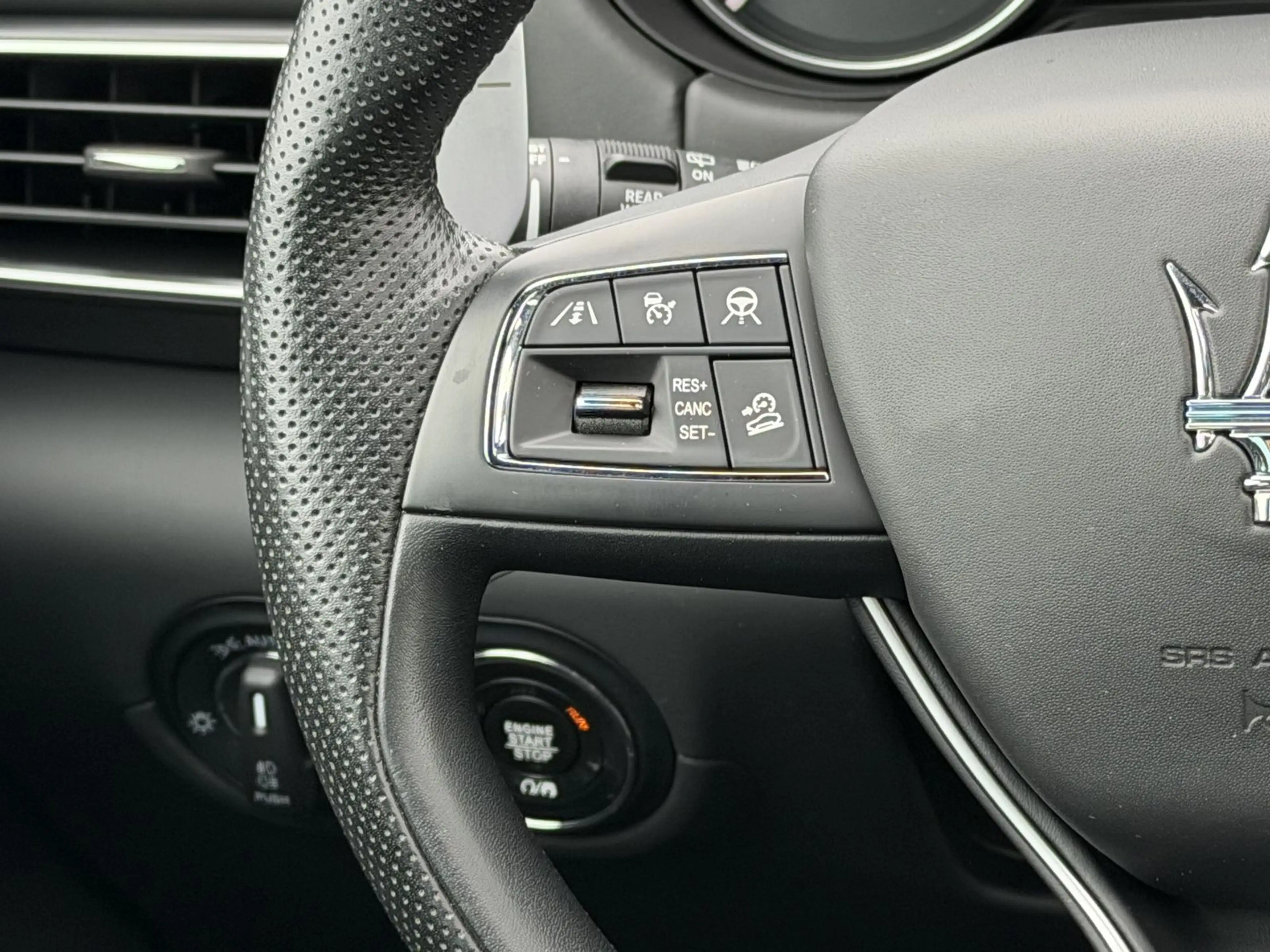 Maserati Levante Modena S Soft-Close|Skyhook|Pano|360° — photo 14