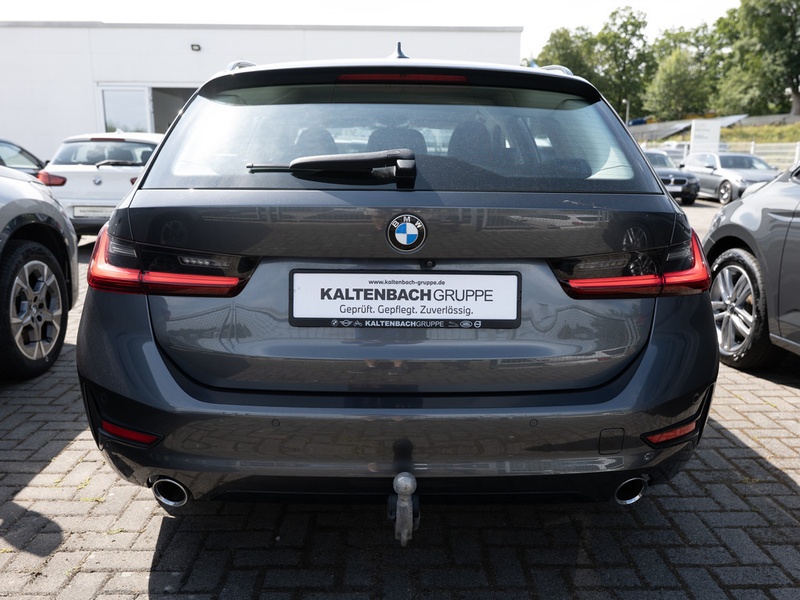 BMW 320 d Touring Sport Line LED ACC W-LAN NAVI — photo 6