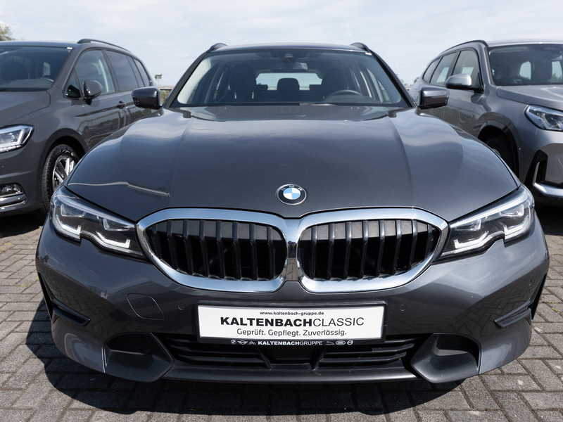 BMW 320 d Touring Sport Line LED ACC W-LAN NAVI — photo 3