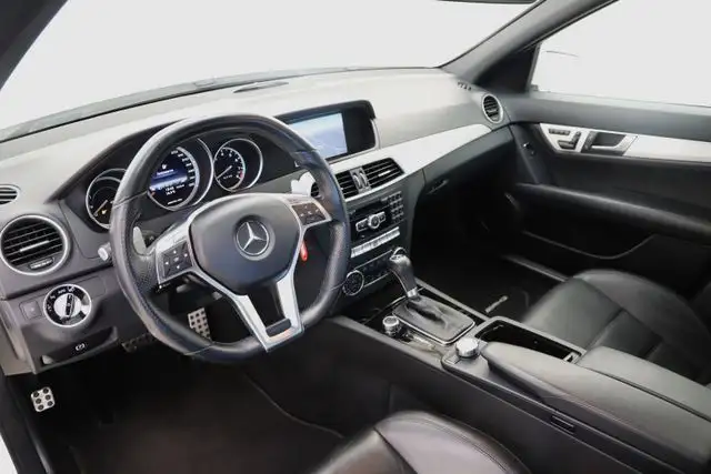 Mercedes-Benz C 63 Amg view 15