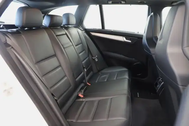 Mercedes-Benz C 63 Amg view 12