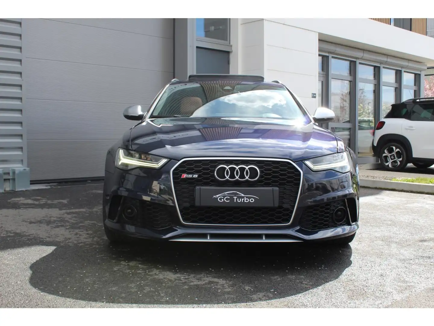 Audi RS6 Quattro 4.0i V8 TFSI - 560 Blau - 2