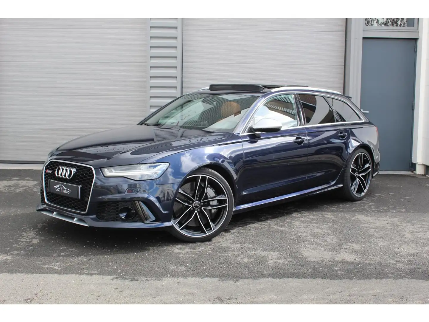 Audi RS6 Quattro 4.0i V8 TFSI - 560 Blau - 1
