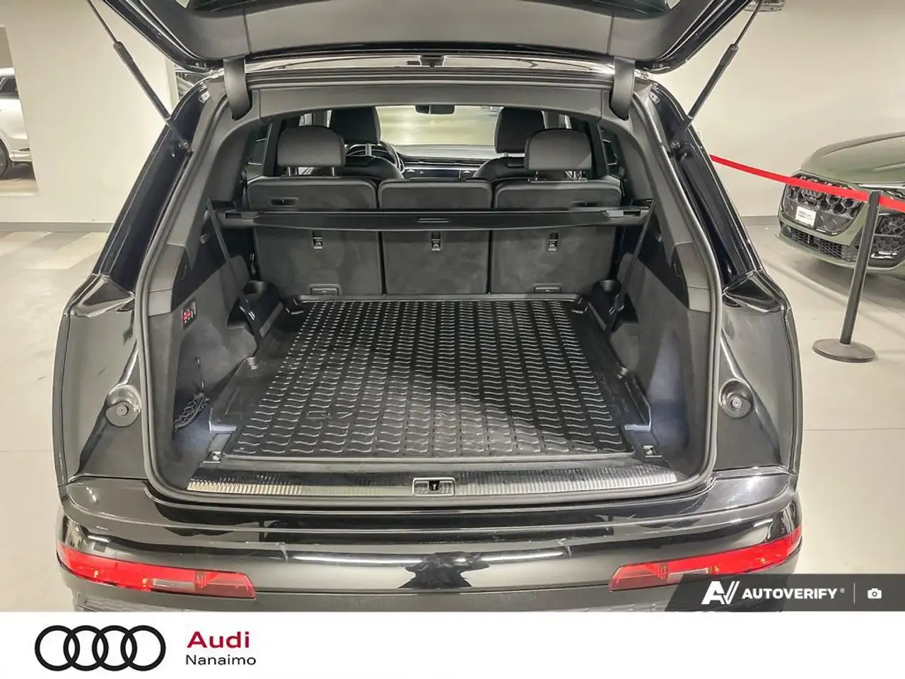 Audi Q7 photo Audi Q7